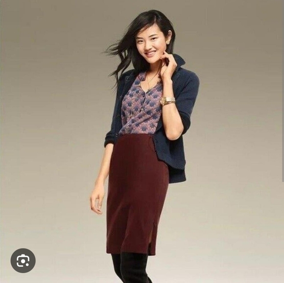 NWOT! CABI TOP - SLEEVELESS FAN BLOUSE, SMALL - Picture 2 of 10